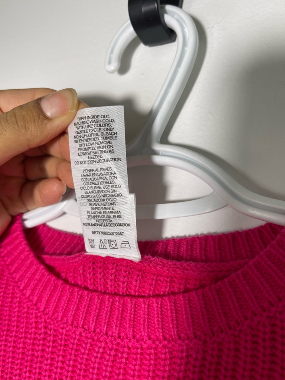 Dr. Seuss Girl Bright Pink Crewneck Sweater with Grinch Characters Size 6X NWT - Picture 7 of 7